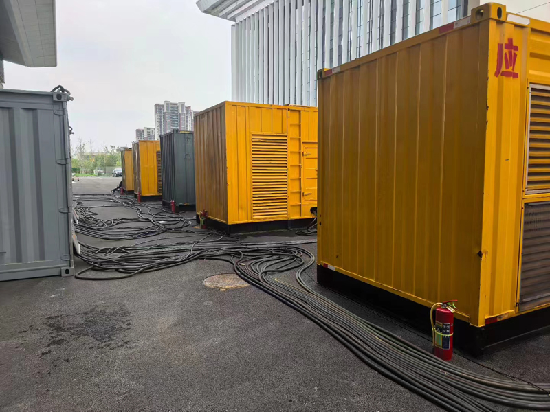 冷水江不同季节柴油发电机组保养有哪些注意事项?