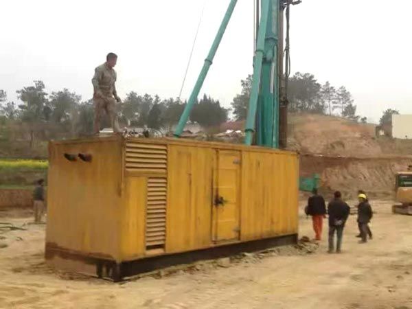 冷水江如何判断水冷式机油散热器密封件是否需要更换?